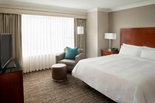 Marriott Downtown at CF Toronto Eaton Centre image 14