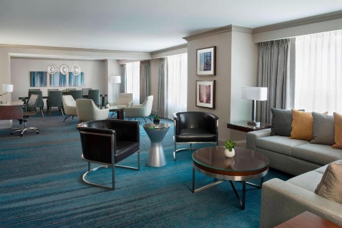 Marriott Downtown at CF Toronto Eaton Centre image 17